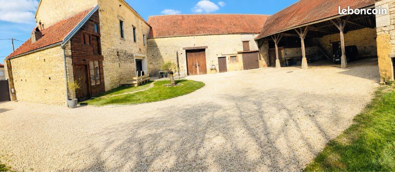 Maison 7 pièces 170 m² · à Ampilly-le-Sec · 170 m² · 309 000 €
