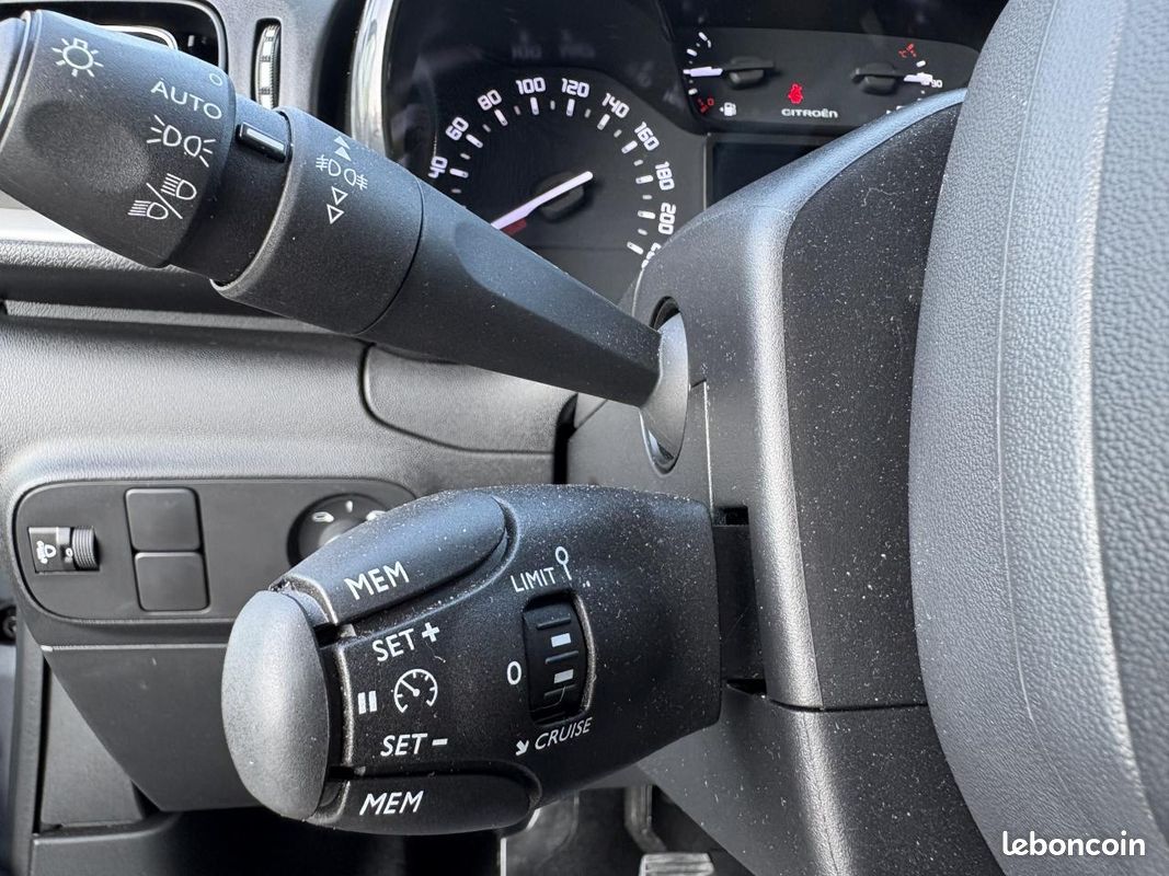 CITROEN C3 1.2 PureTech 12V 110ch S&S Max (image 21)