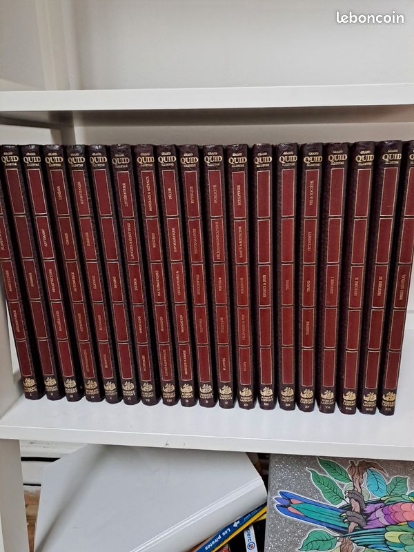 Lot de 19 encyclopédies larousse (image 1)