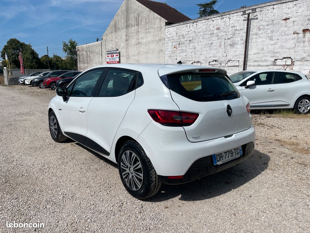 Renault clio iv societe 1.5 dci 75 air medianav (4992HT) (image 2)