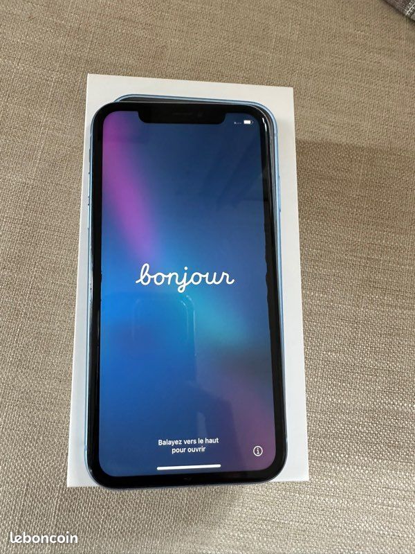 IPhone XR 64Go (image 1)
