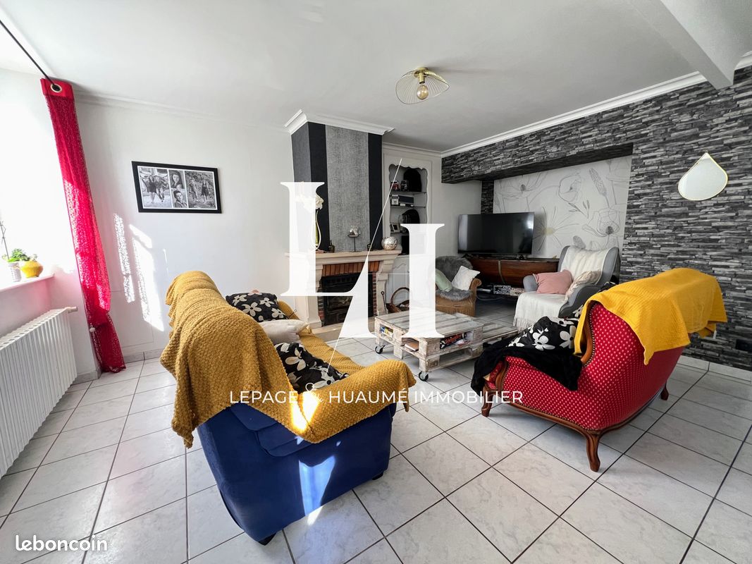 Maison 8 pièces 157 m² · à Gorron · 157 m² · 149 200 €