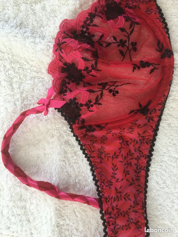 Ensemble soutien gorge 90B et string T40 Aubade rose et rouge (image 4)