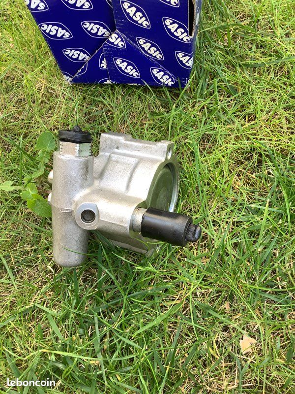 Pompe de direction Renault Laguna 2, Renault Master 1,8 - 2,0 neuf (image 2)