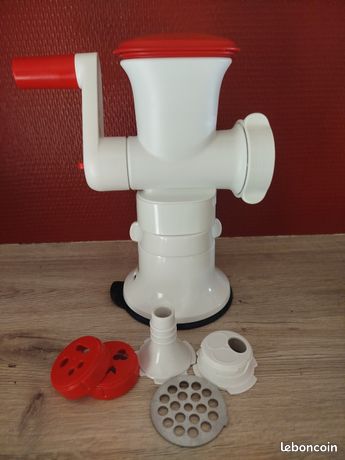 Tupperware Adaptachef Hachoir Master Mincer Neuf Et Complet Avec Cone À