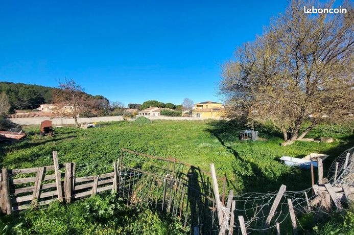 Terrain 1 000 m² Beauvoisin