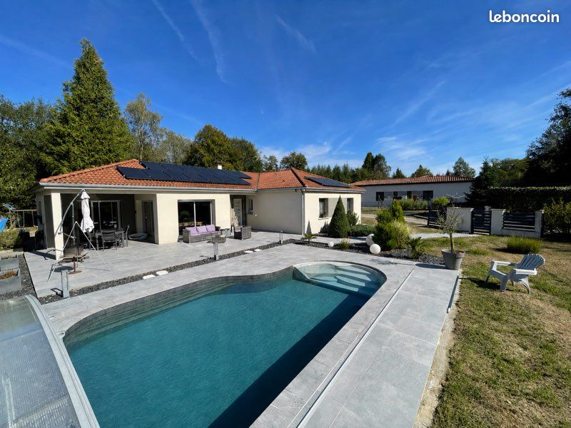 Maison 8 pièces 227 m² · à Bonnac-la-Côte · 227 m² · 409 000 €