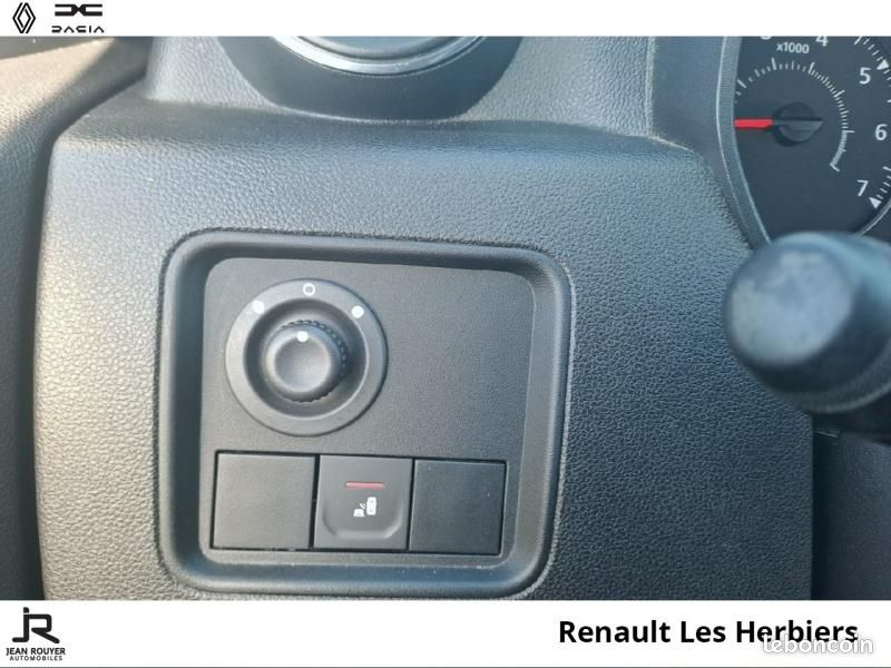 Dacia Duster 1.5 Blue dCi 115ch Prestige + 4x2 (image 17)