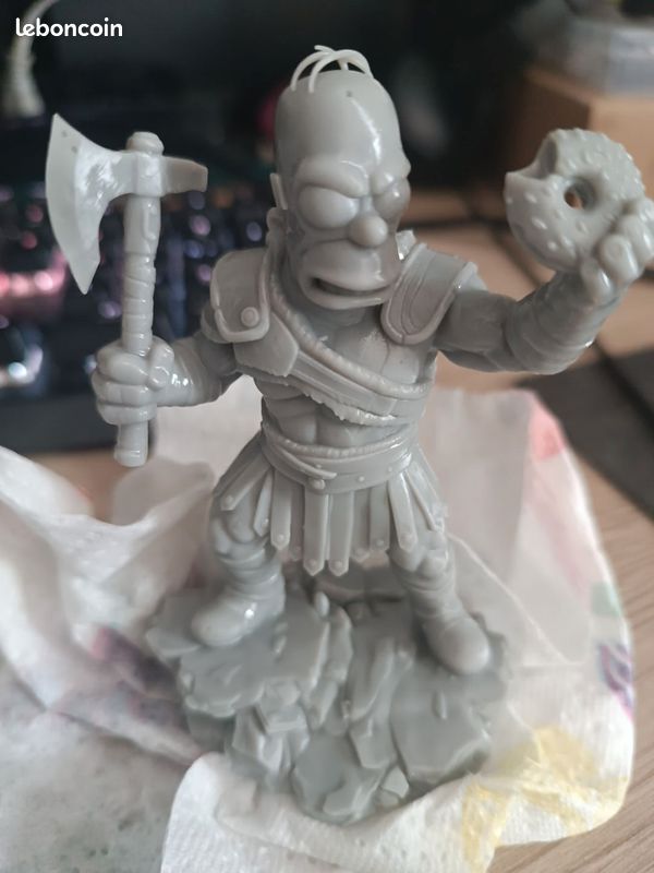 Figurine de Homer Simpson redécoré en Kratos de god of war Kratos (image 2)