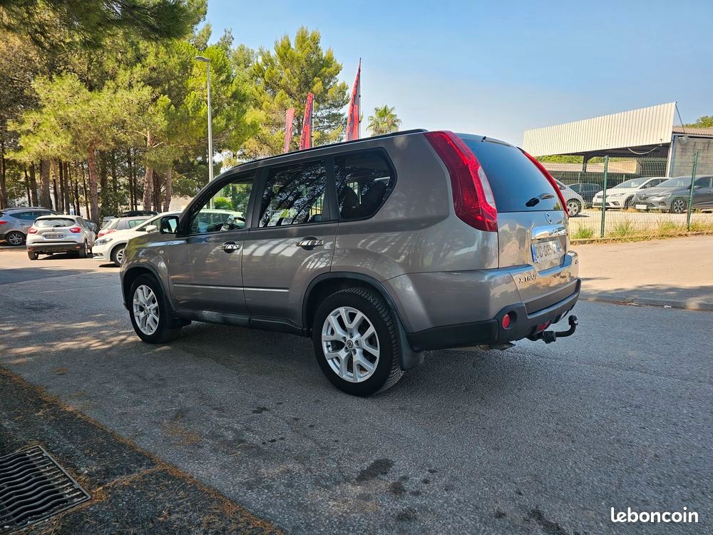 Nissan X-TRAIL 2.0 dCi 150 4X4 LE BVA 1ère Main (image 4)