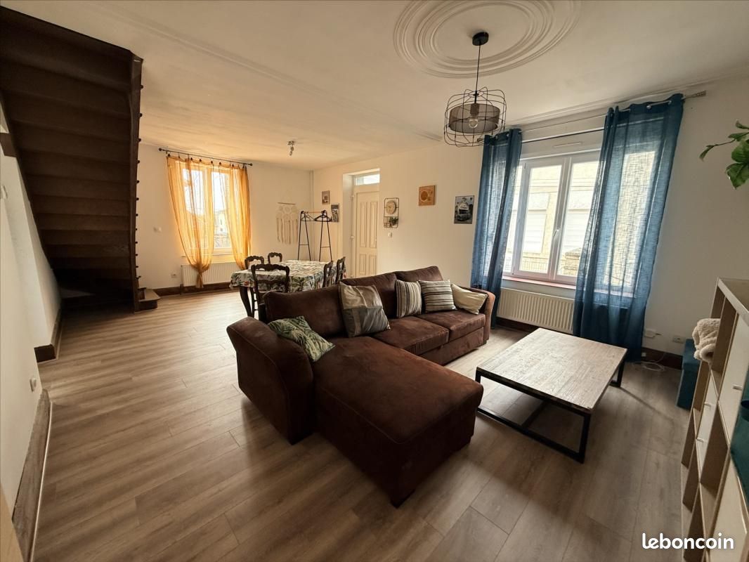 Maison 4 pièces 75 m² · à Chenevières · 75 m² · 730 €/mois