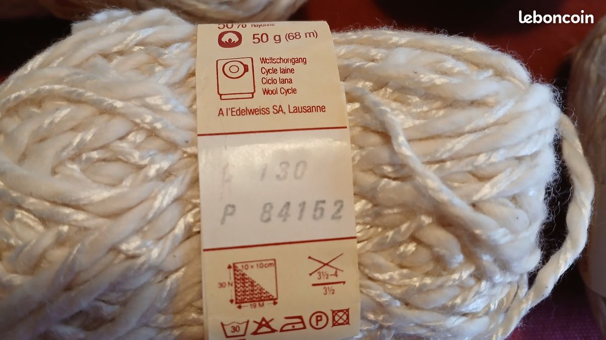 Lot De 3 Pelotes De Laine DISTRIFIL Qualité Caraïbe – Couleur Et Composition à Préciser