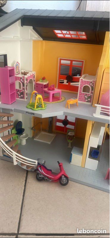 Maison playmobil + accessoires (image 3)