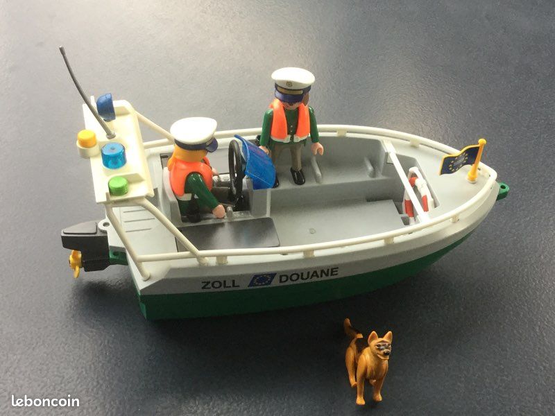 Bateau des douanes Playmobil (image 1)