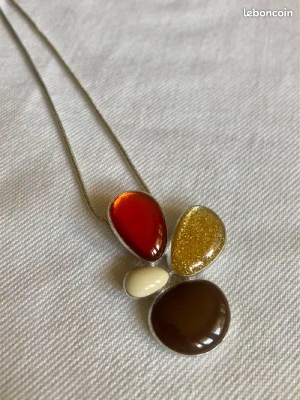 Collier Pendentif Skalli Vintage Années 90 - Cabochon Résine Kaki, Métal Argenté, Occasion, Bijou Rétro
