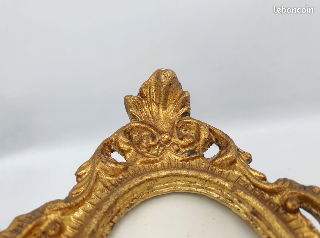 Cadres du XIXe siècle sculptés en bois