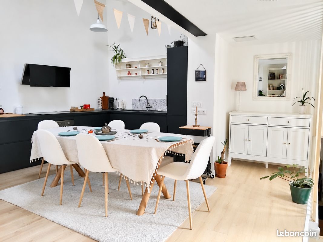 Maison 4 pièces 135 m² · à Saintes · 135 m² · 1 200 €/mois