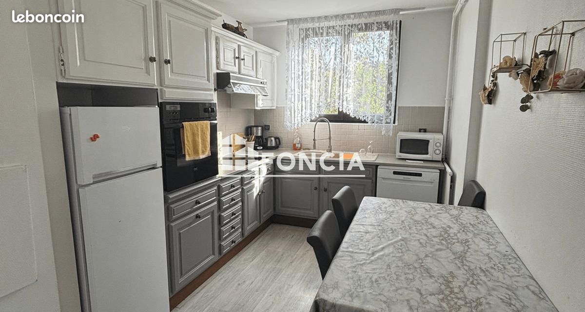 Appartement 4 pièces 80 m² · à Évry-Courcouronnes · 80 m² · 155 000 €