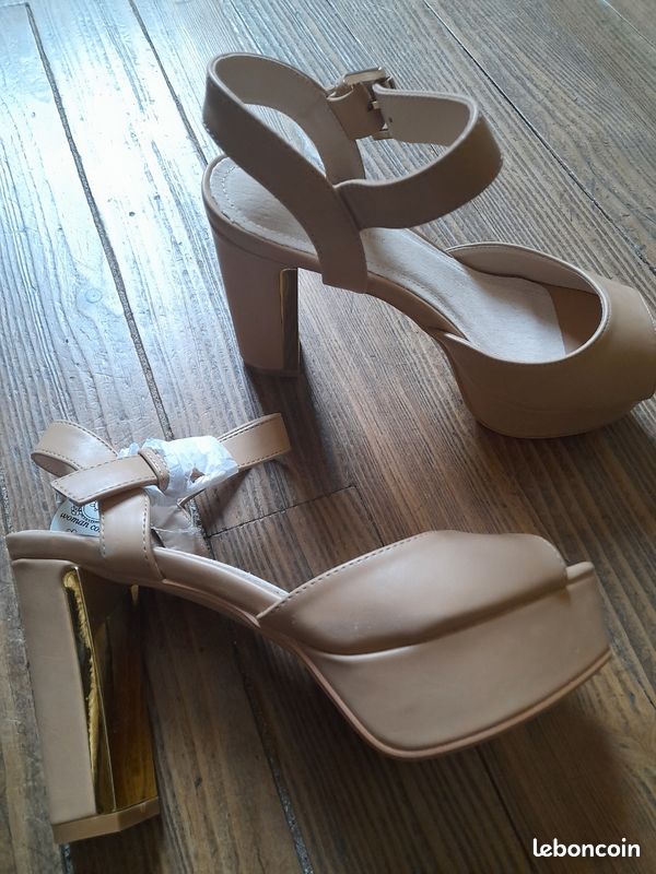 La Halle Kickers Sandales Femme 2021 Bottes Femme Bottes Cuir