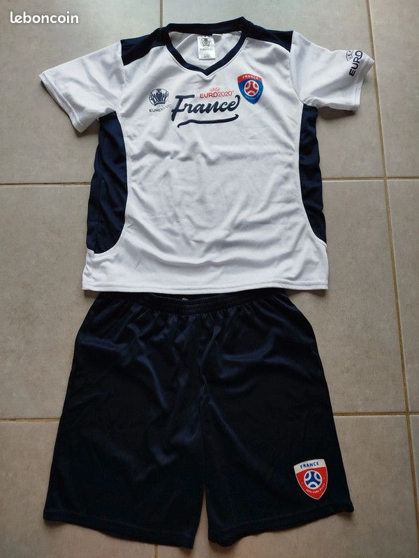 Ensemble (maillot+short) foot Équipe de France Euro 2020 13/14 ans