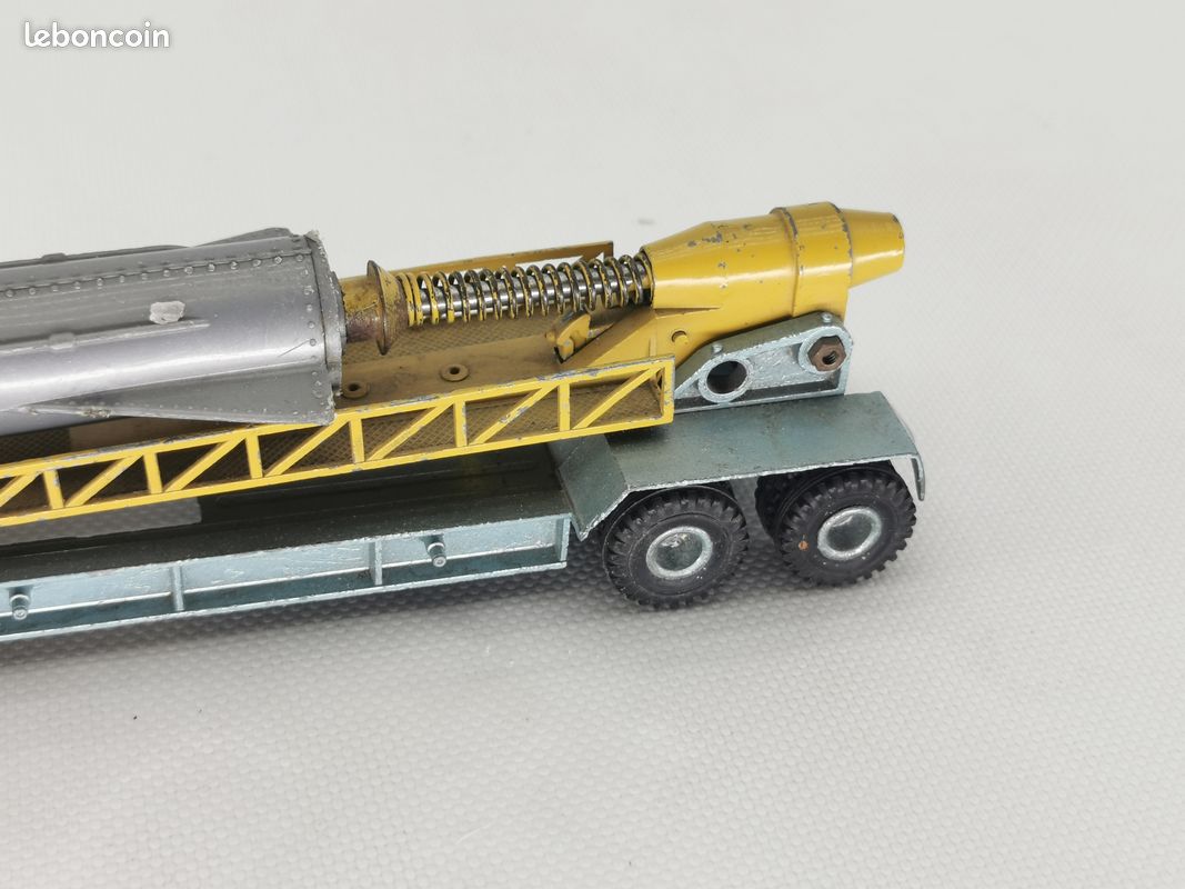 FRANCE JOUET FJ CAMION GMC PACIFIC LANCE FUSEE 1