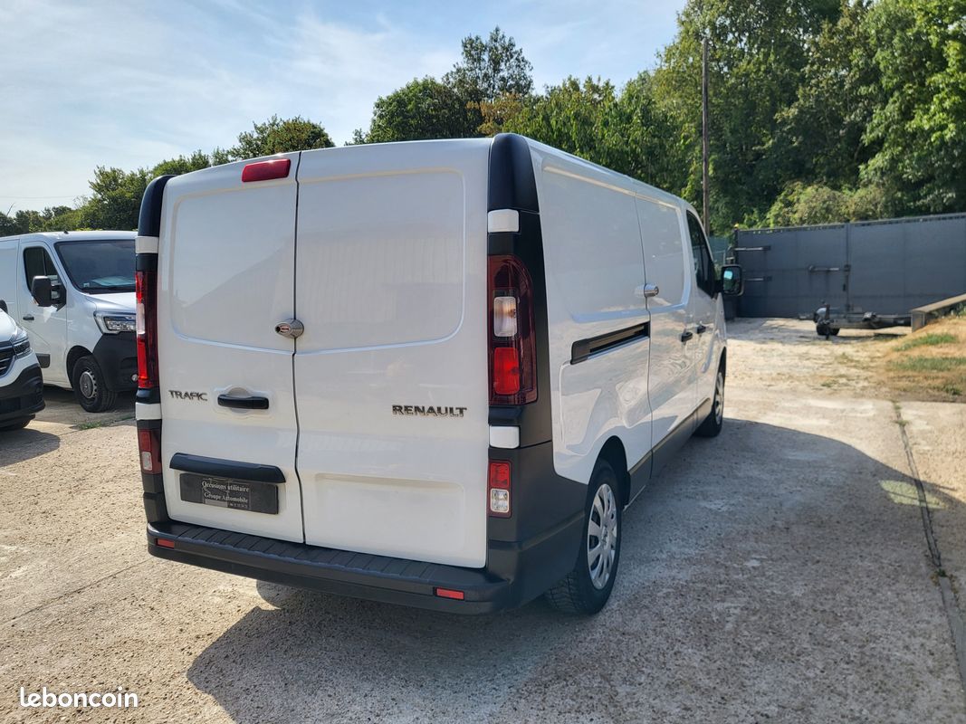 Renault trafic 2l dci 120 l2h1 grand confort (image 5)