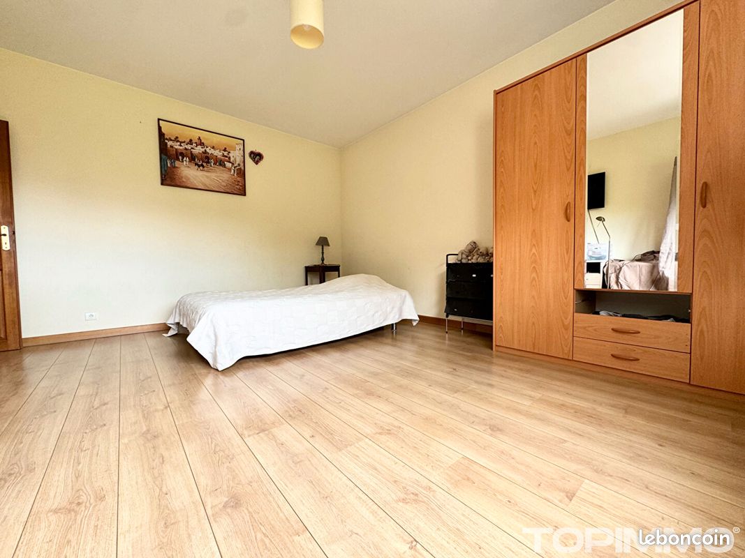 Propriété 9 pièces 228 m² (image 7)