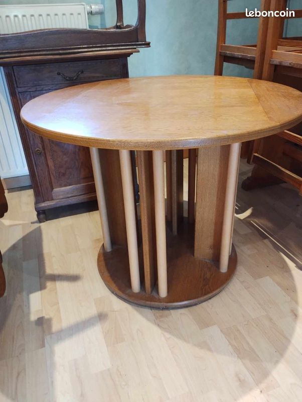 Table ronde claire (image 1)