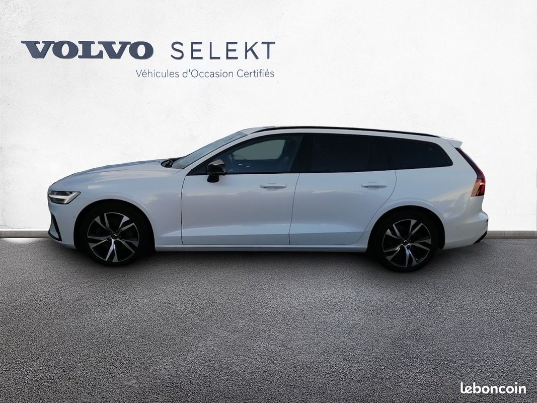 VOLVO V60 B4 197 ch DCT7 Ultra Style Dark (image 2)