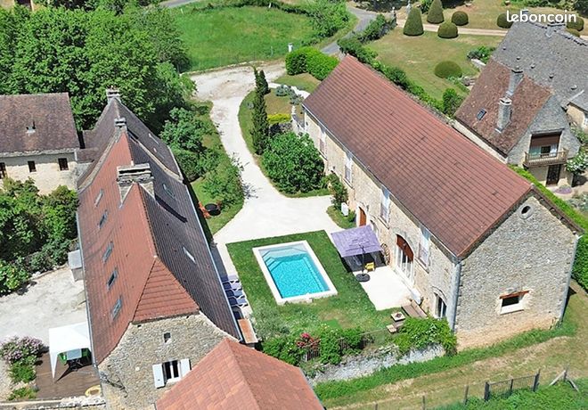 Maison 11 pièces 440 m²