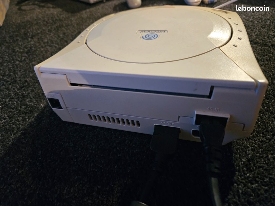 CONSOLE SEGA DREAMCAST HS, pour pieces en loose EUR 35,00 - FR