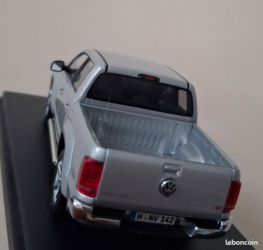 A collectible scale model VW Amarok from Minichamps A collectible scale model VW Amarok from Minichamps