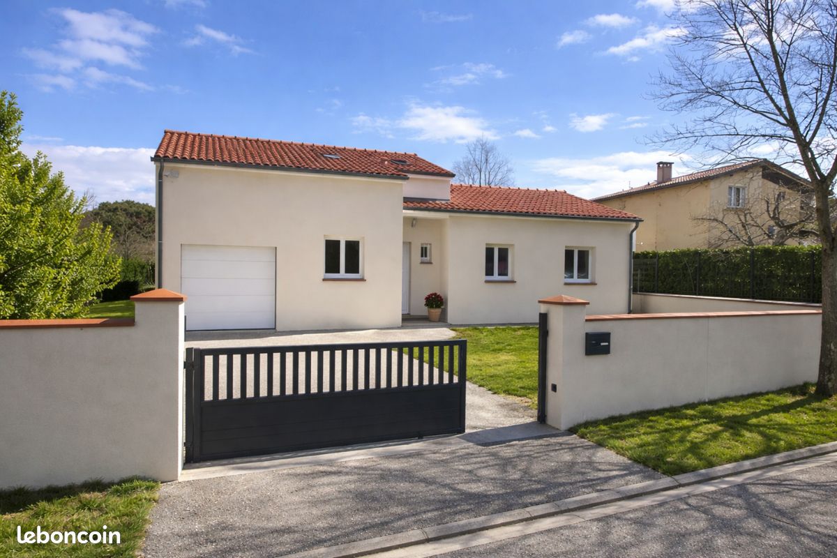 Maison 6 pièces 177 m² · à Escalquens · 177 m² · 448 000 €