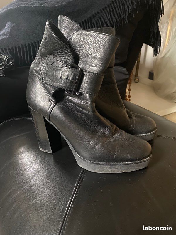 Bottes à talons en cuir noir (image 3)