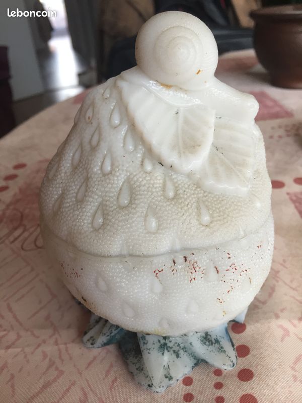 Ancienne bonbonnière en opaline début 20 eme siècle (image 2)