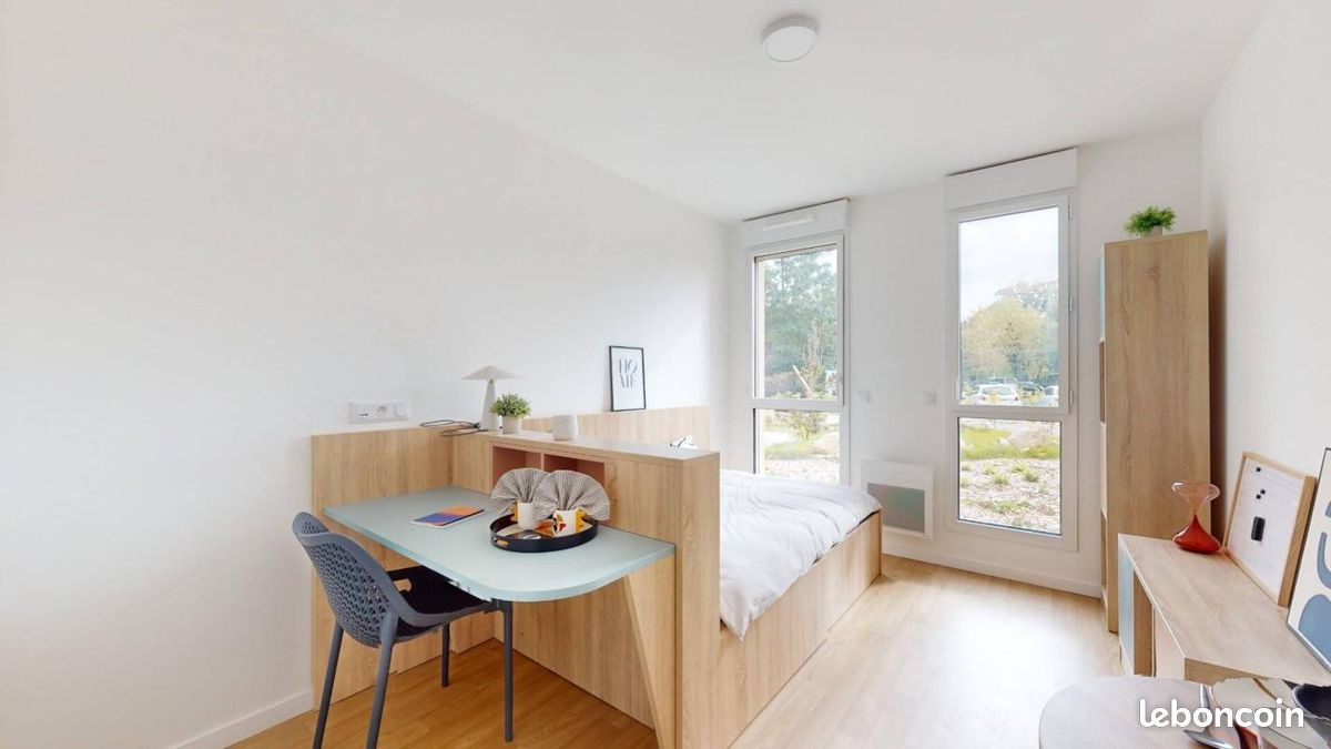 Appartement 2 pièces 17 m² · à Fontainebleau · 17 m² · 700 €