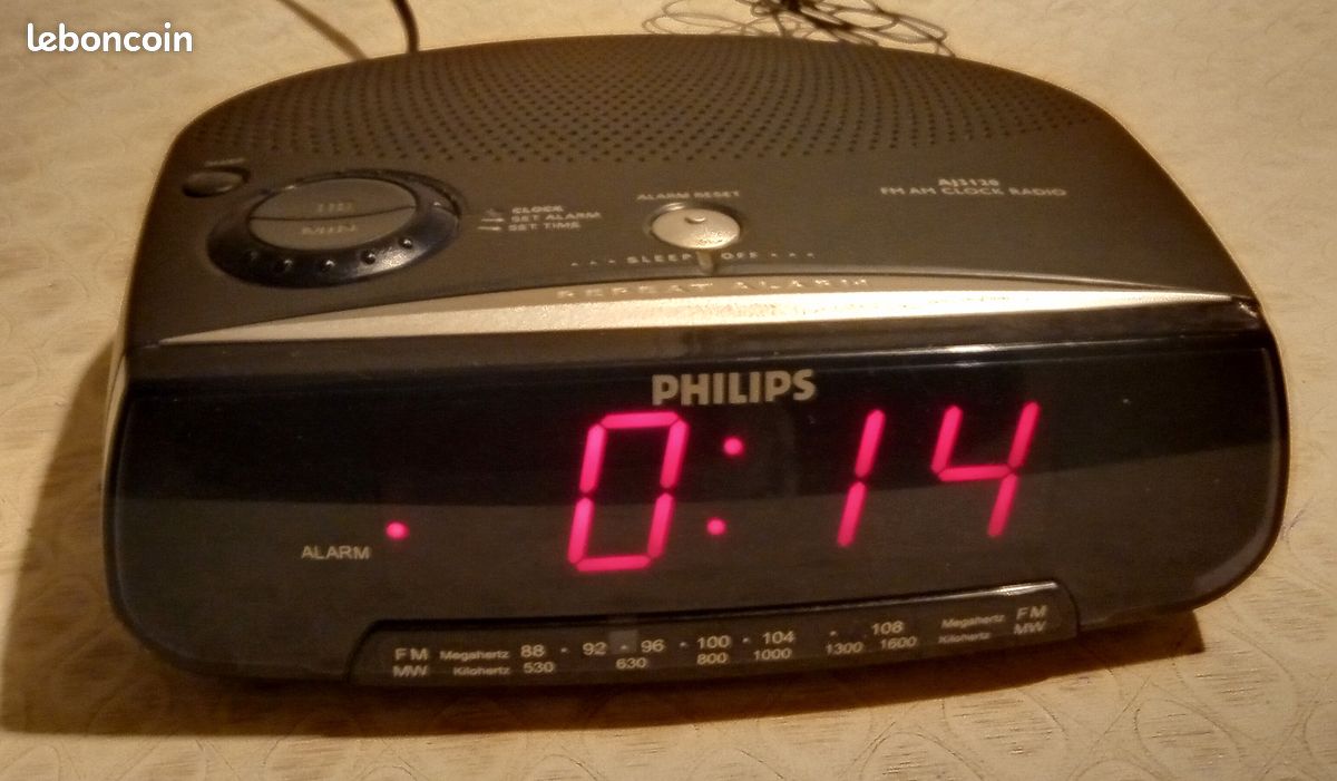 Radio-réveil Philips AJ3120 - AM/FM - Noir - Avec Alarme - Fonctionne