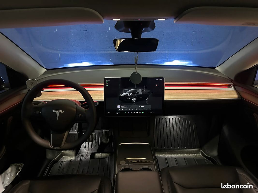TESLA Model Y LONG RANGE RWD - 2024 - Toit ouvrant - Automatique (image 11)