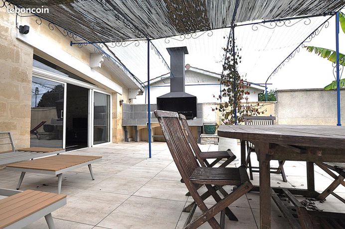 Maison 10 pièces 340 m²