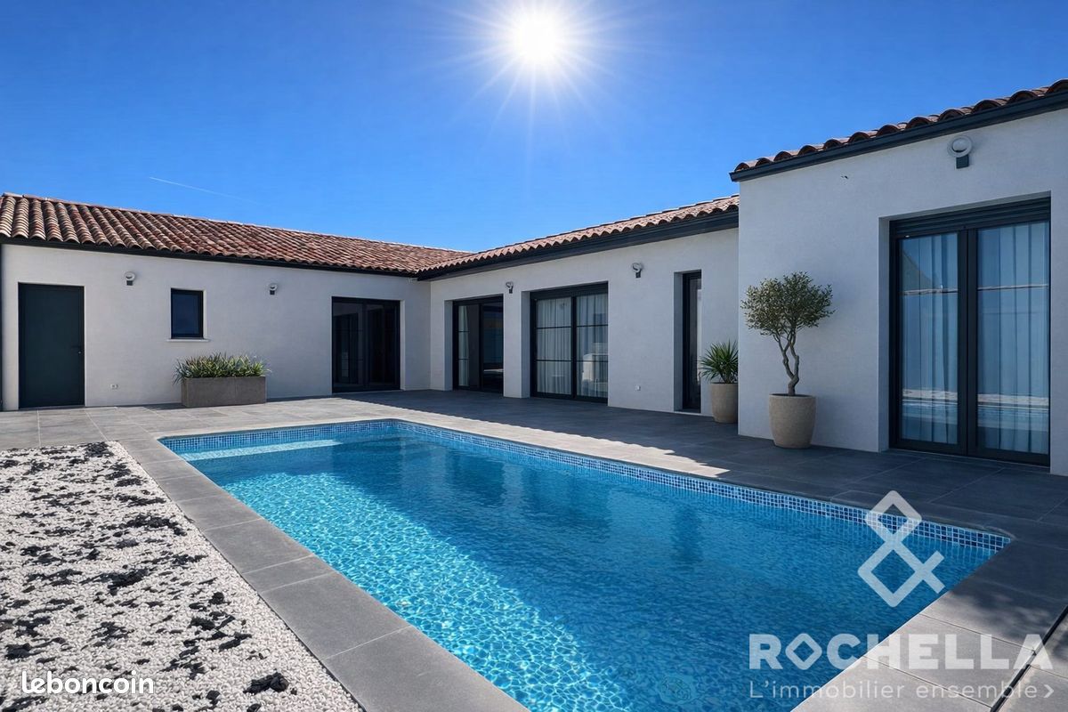 Maison 5 pièces 144 m² · à Dompierre-sur-Mer · 144 m² · 615 000 €