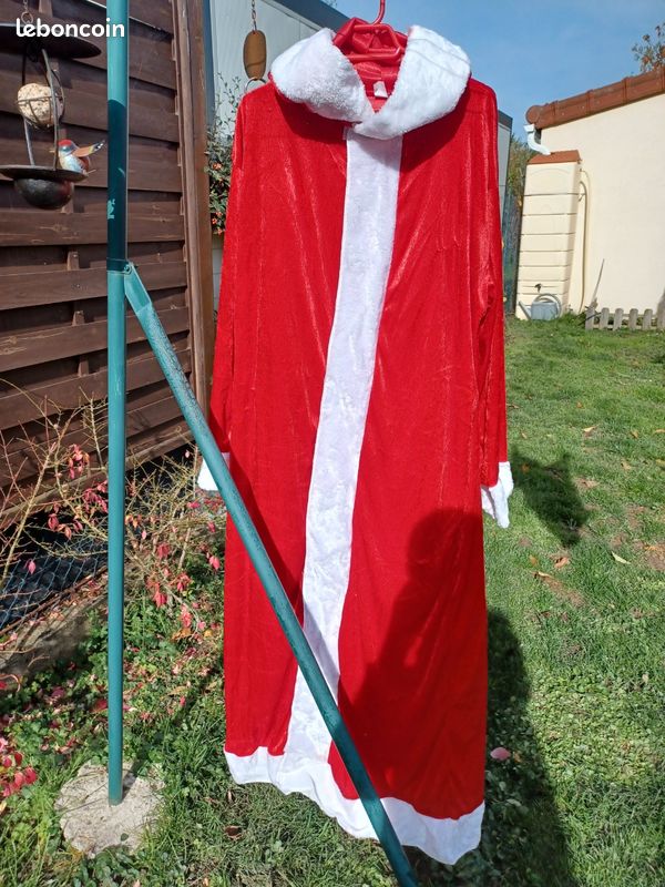 Manteau du père noel Vêtements
