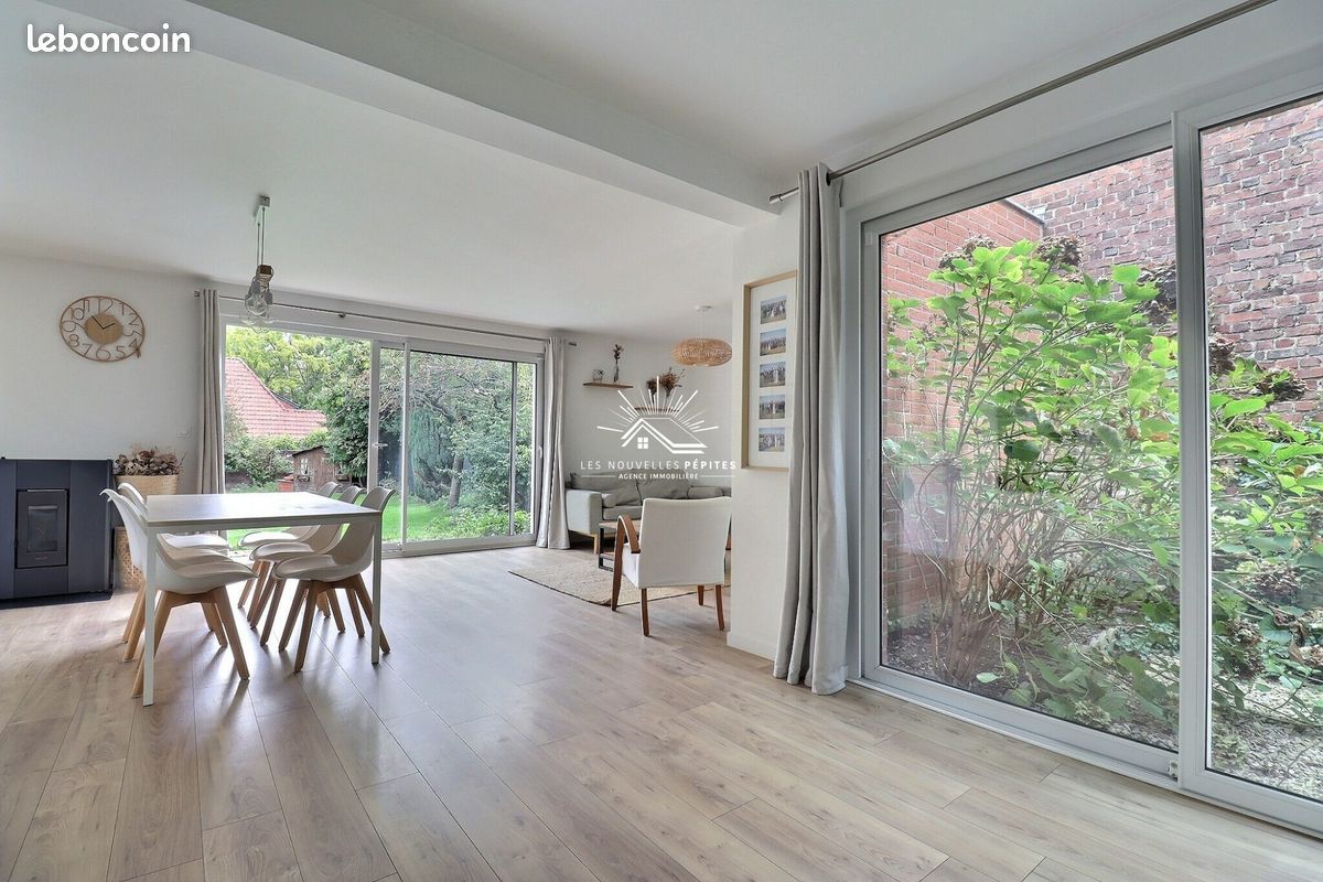 Maison 5 pièces 100 m² · à Croix · 100 m² · 385 000 €