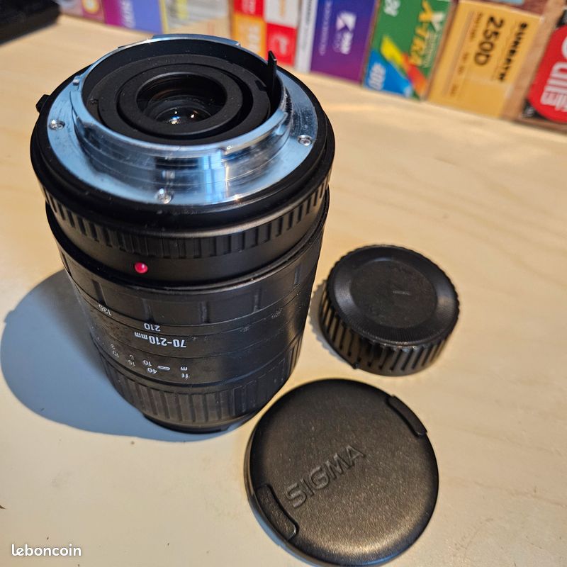 Objectif Sigma Zoom 28-70mm F/3.5-4.5 + Appareil Minolta Dynax 7000i - Occasion