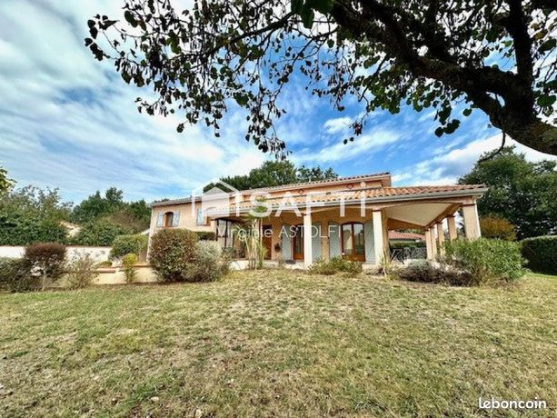 Maison 6 pièces 195 m²