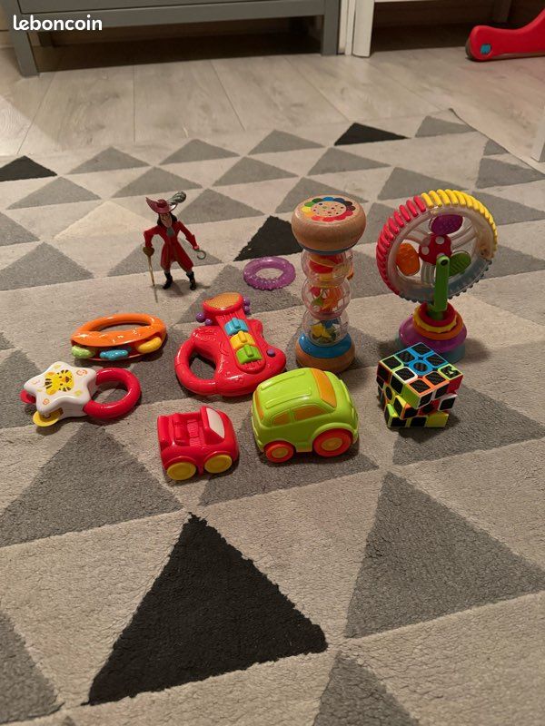 Portique multi-activités 4 en 1 Chicco et lot de 11 jouets (image 13)