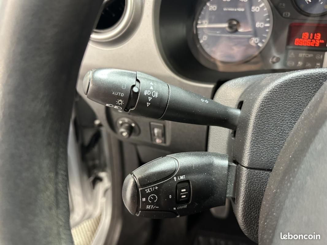 Peugeot Partner Tepee 1.6 BlueHDi 120ch SetS BVM6 +91000KMS (image 15)
