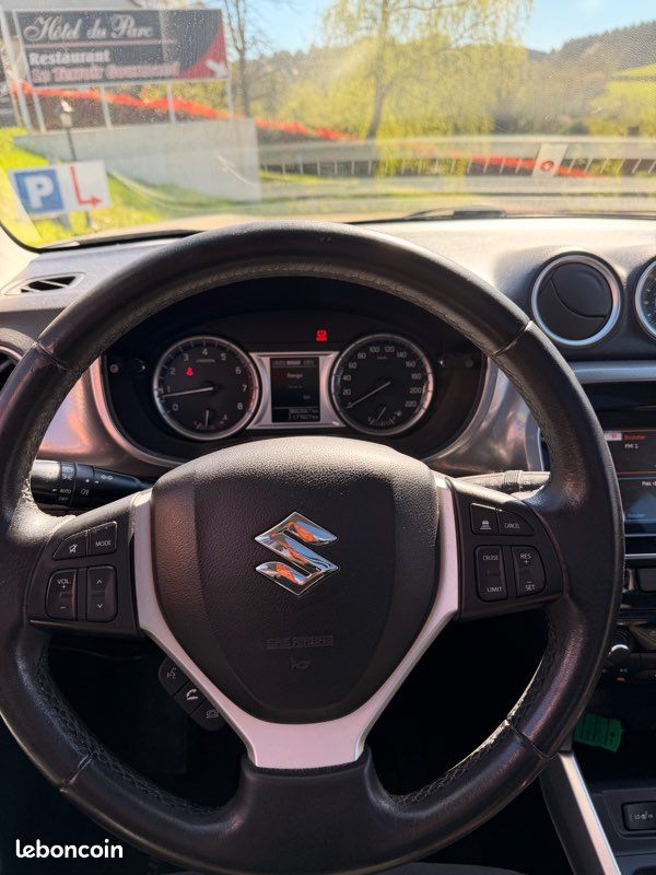 Suzuki vitara 1.6 VVT 120 cv Privilège Allgrip (image 9)