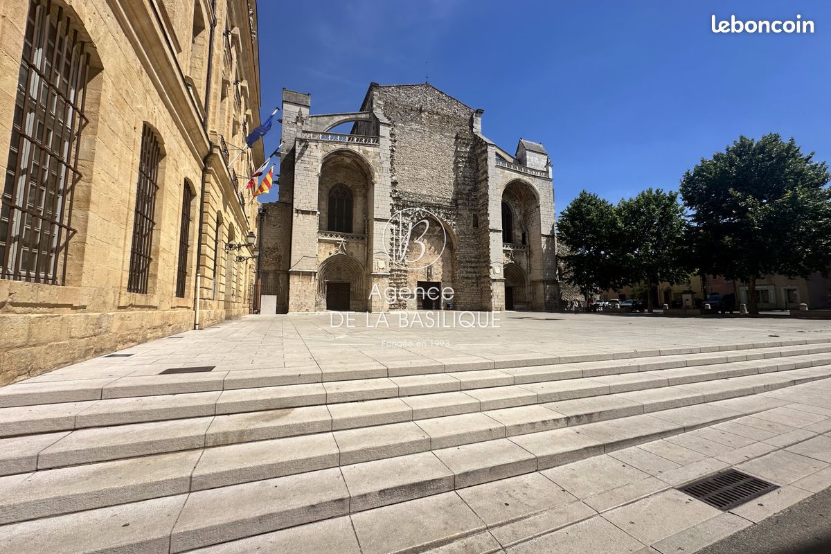 Maison 5 pièces 130 m² · à Saint-Maximin-la-Sainte-Baume · 130 m² · 200 000 €
