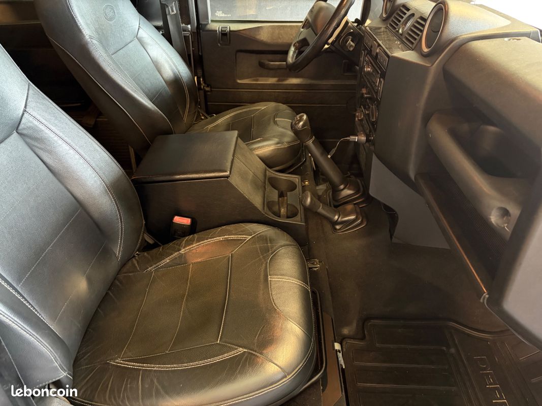 Land rover defender societe 90 2.2 120 4wd (image 21)