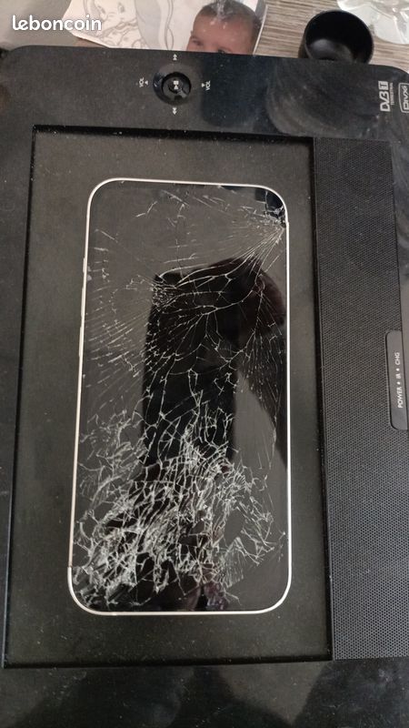 Recherche iphone 13 pour pièces (image 1)
